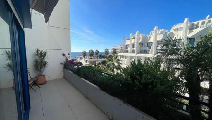 Apartamentos de 3 dormitorios en venta en Milla de Oro – R5217586 en 