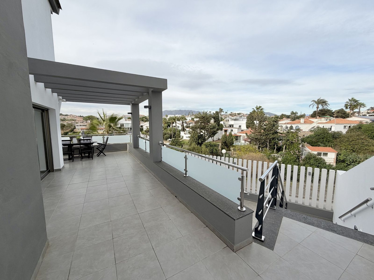 3 bedroom Villas for sale in Mijas – R5219326