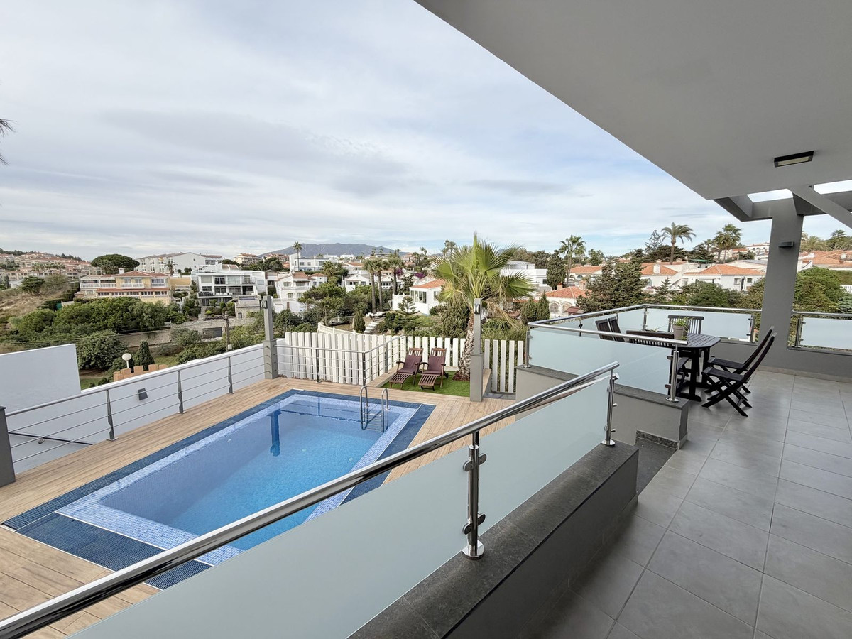 3 bedroom Villas for sale in Mijas – R5219326