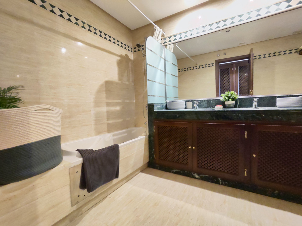 2 bedroom Apartments for sale in Marbella – R5283148