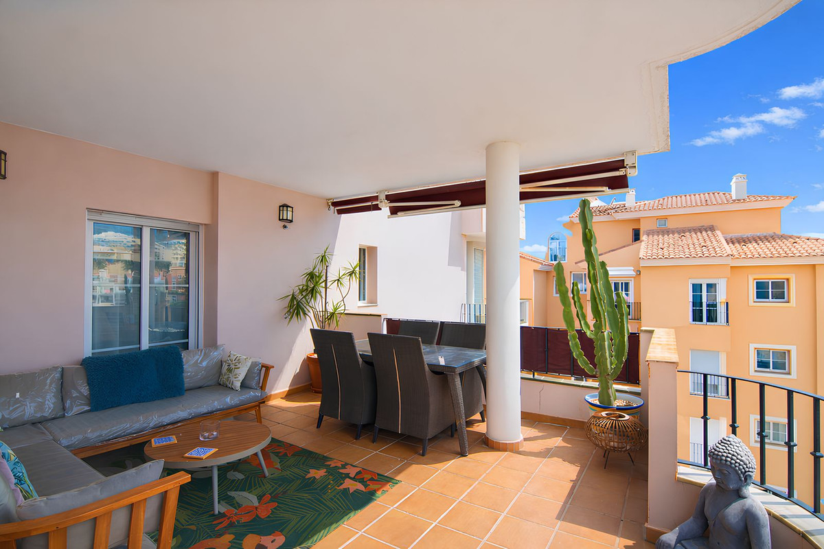 2 bedroom Apartments for sale in Riviera del Sol – R5286514