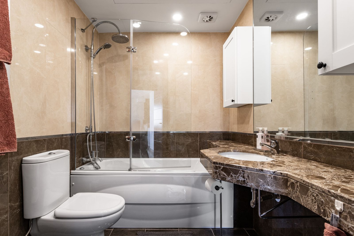 2 bedroom Penthouses for sale in La Cala de Mijas – R5073268