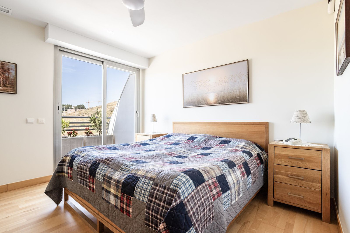 2 bedroom Penthouses for sale in La Cala de Mijas – R5073268