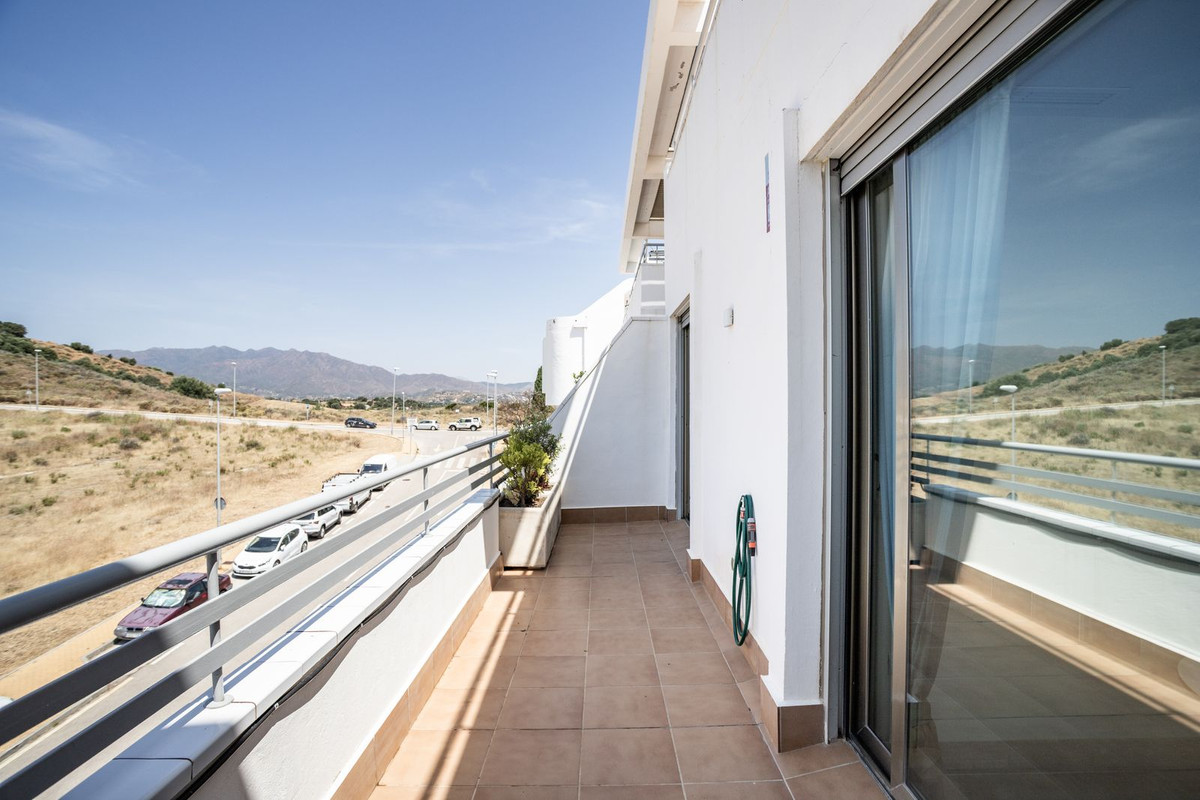 2 bedroom Penthouses for sale in La Cala de Mijas – R5073268