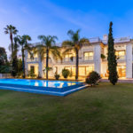 7 bedroom Villas for sale in Guadalmina Baja – R5271466