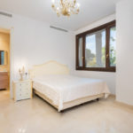 7 bedroom Villas for sale in Guadalmina Baja – R5271466