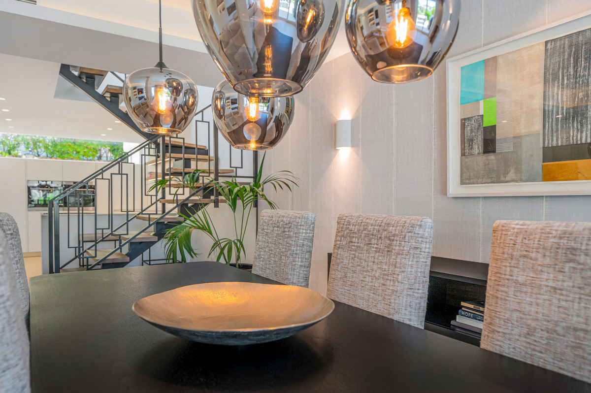 Adosados de 3 dormitorios en venta en La Quinta – R5108182 Adosados de 3 dormitorios en venta en La Quinta – R5108182