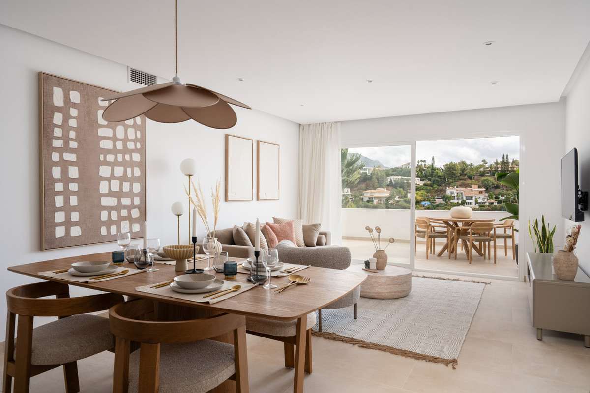 2 bedroom Apartments for sale in La Quinta – R5216974