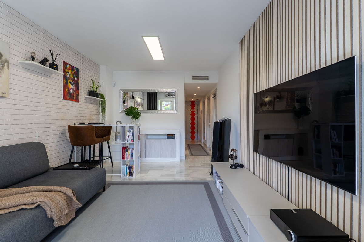 2 bedroom Apartments for sale in Riviera del Sol – R5310076