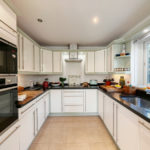 3 bedroom Villas for sale in Elviria – R5315404