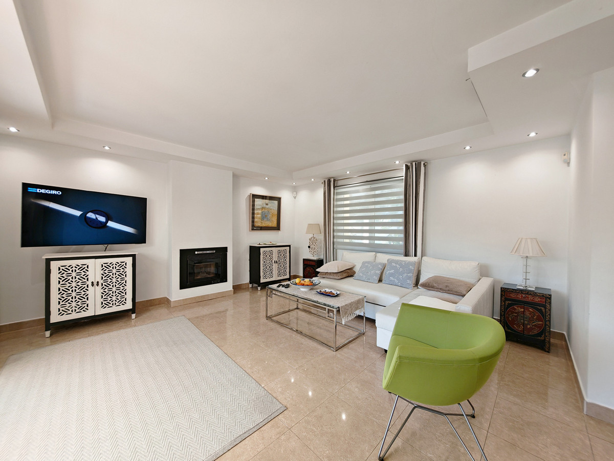 3 bedroom Villas for sale in Elviria – R5315404