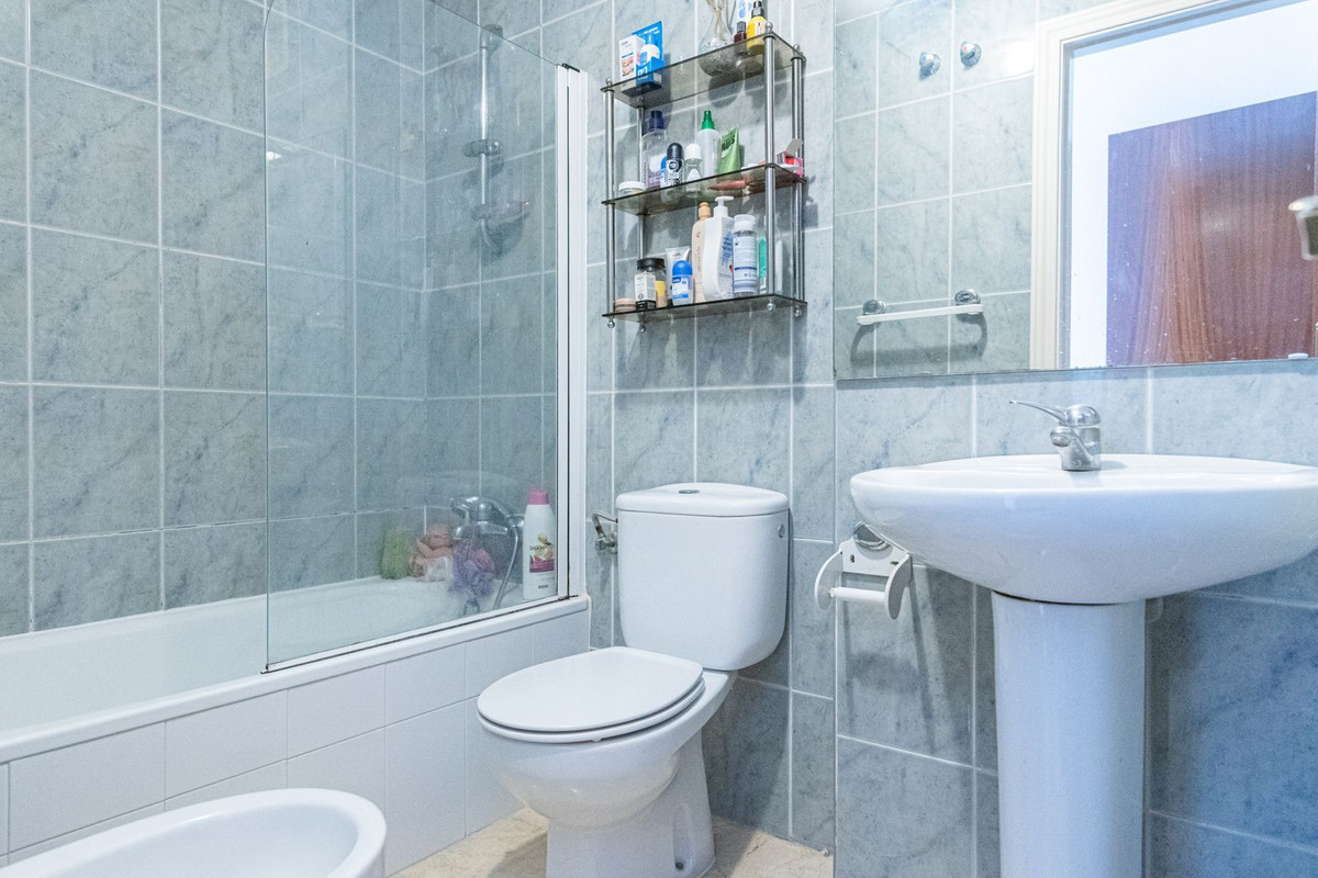 3 bedroom Apartments for sale in Marbella – R5249857