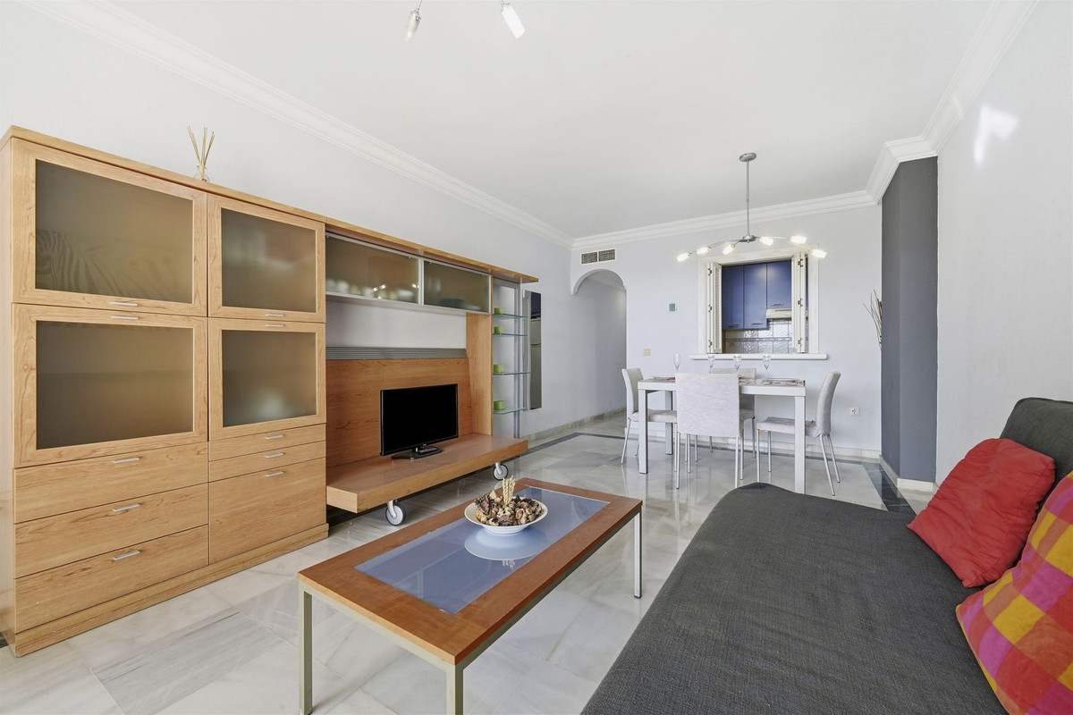 1 bedroom Apartments for sale in Marbella – R5287807