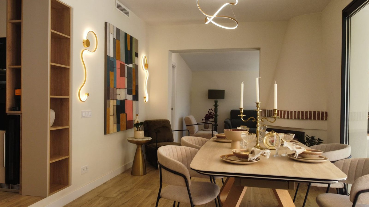 5 bedroom Villas for sale in Costabella – R5188048