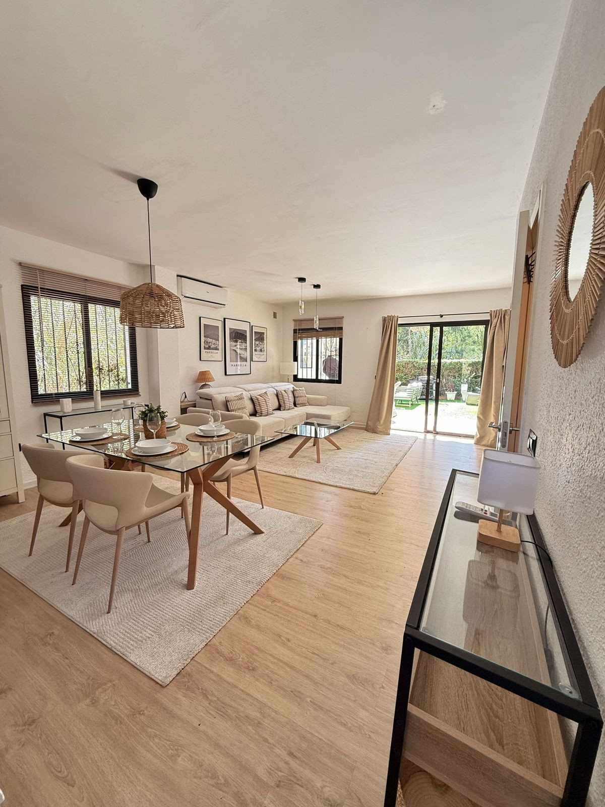 Pareados de 2 dormitorios en venta en Calahonda – R5299984