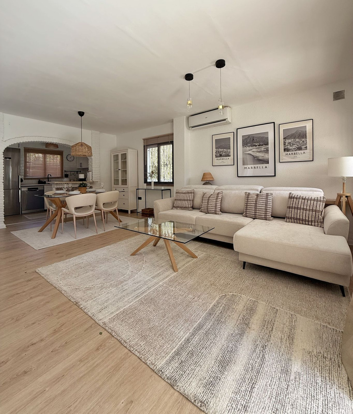 Pareados de 2 dormitorios en venta en Calahonda – R5299984