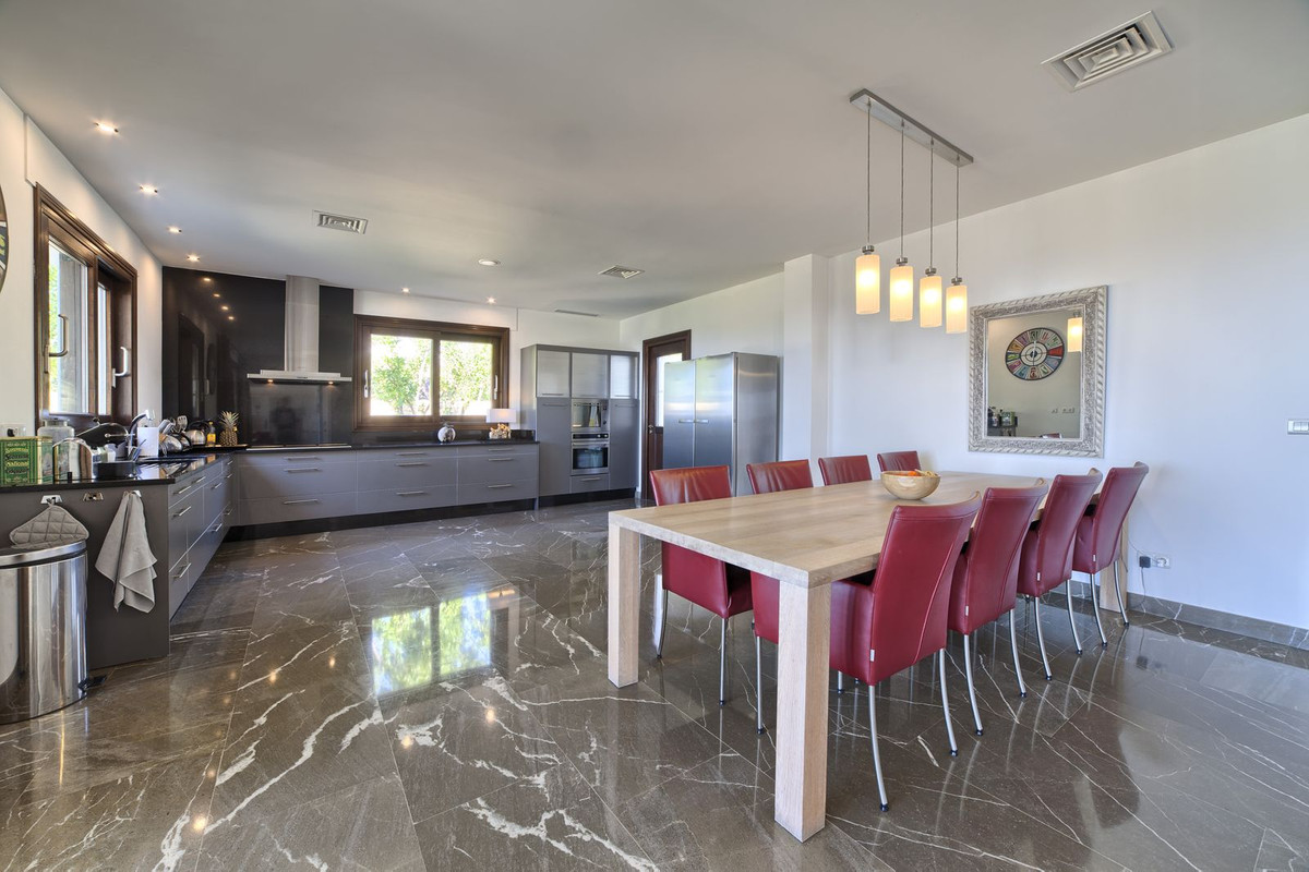 Villas de 6 dormitorios en venta en Los Flamingos – R4956577 Villas de 6 dormitorios en venta en Los Flamingos – R4956577