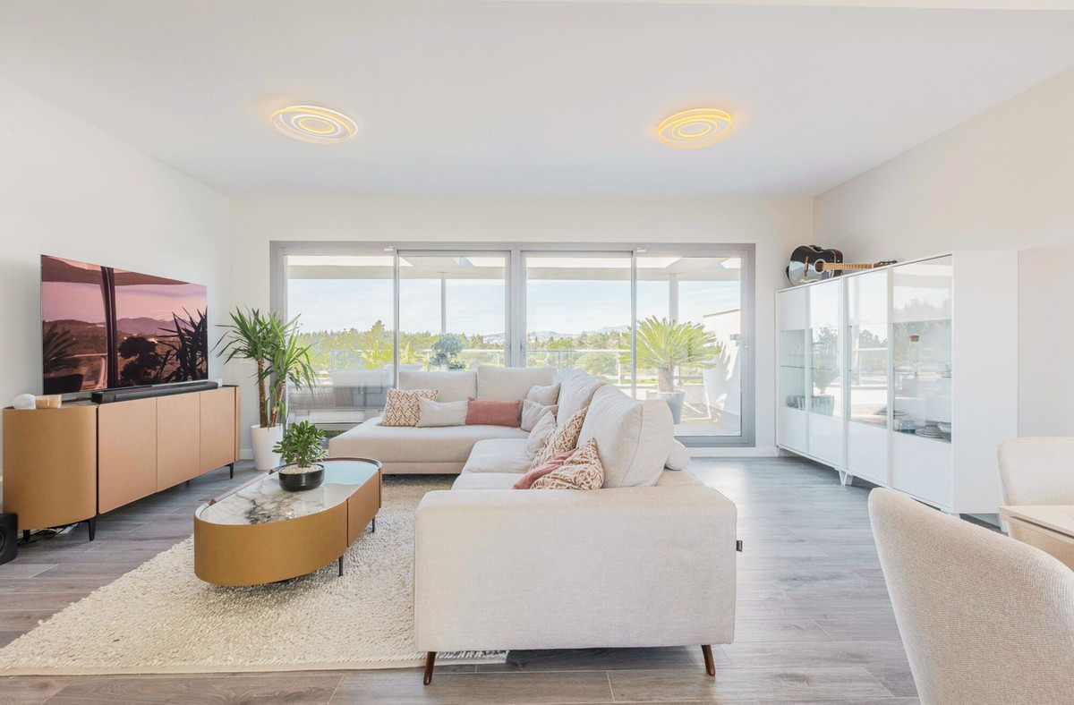 4 bedroom Penthouses for sale in Mijas – R5311723