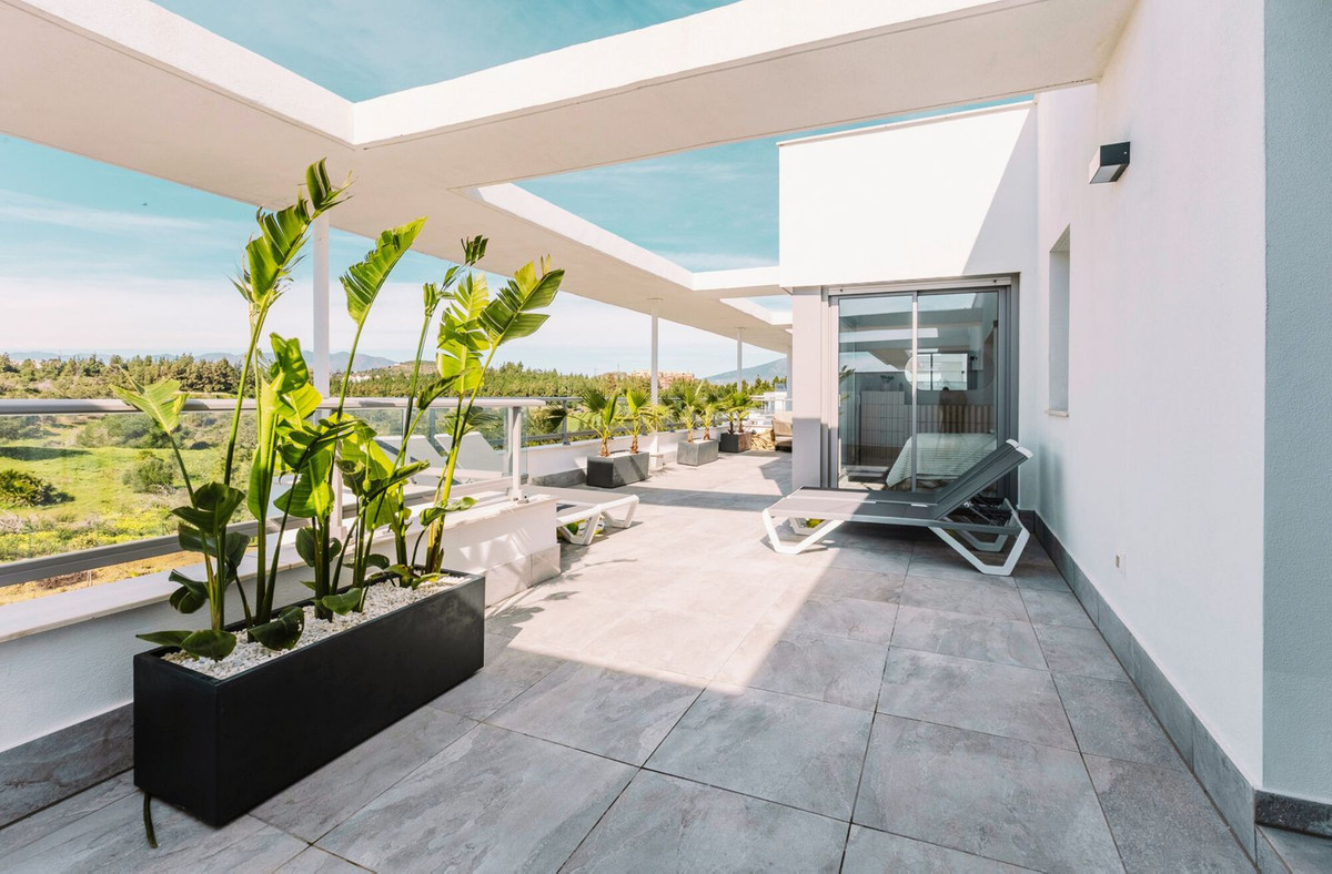 4 bedroom Penthouses for sale in Mijas – R5311723