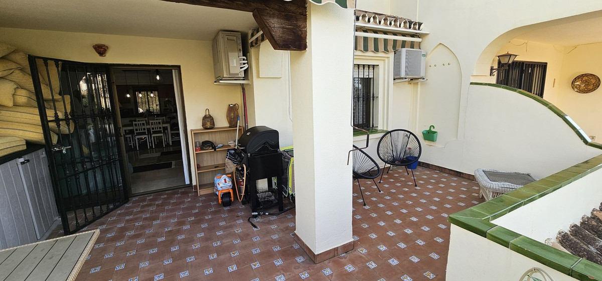 2 bedroom Apartments for sale in Riviera del Sol – R4892089