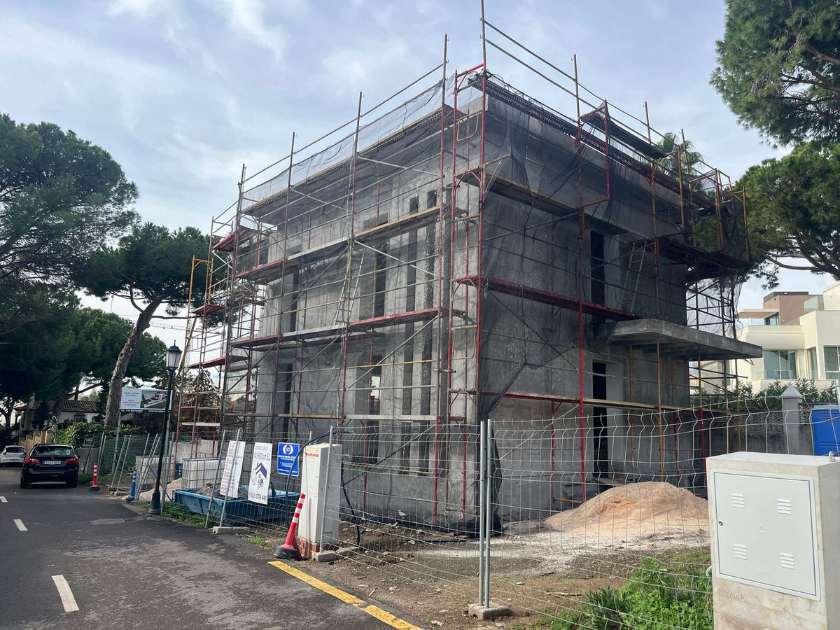 4 bedroom Villas for sale in El Rosario – R5253511 4 bedroom Villas for sale in El Rosario – R5253511