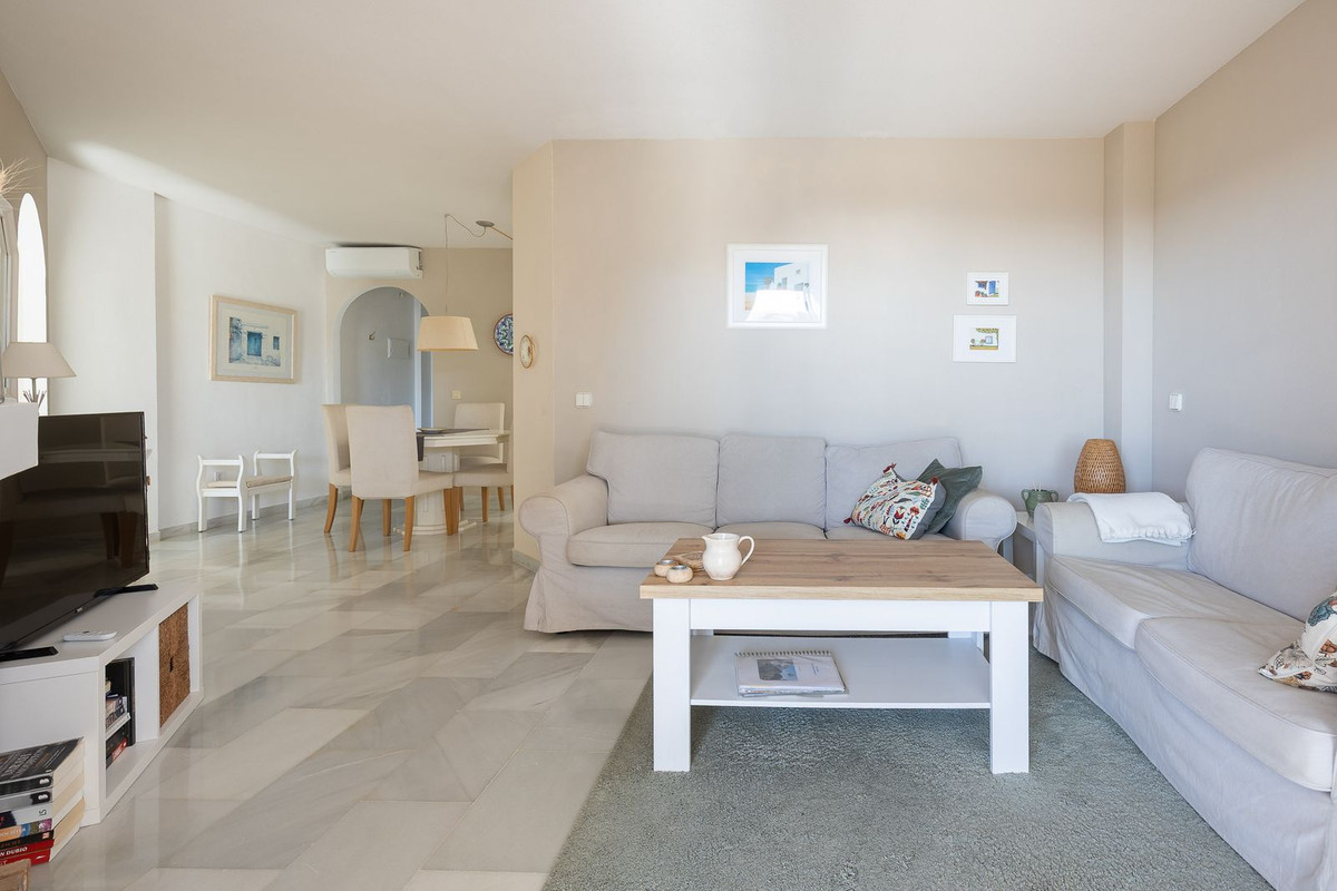 2 bedroom Apartments for sale in Calahonda – R5265649