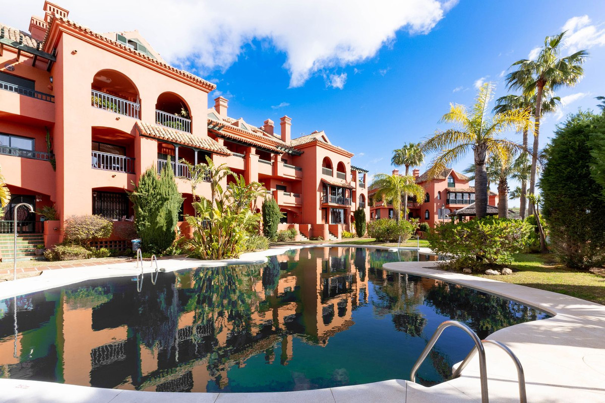 2 bedroom Apartments for sale in Calahonda – R5299546