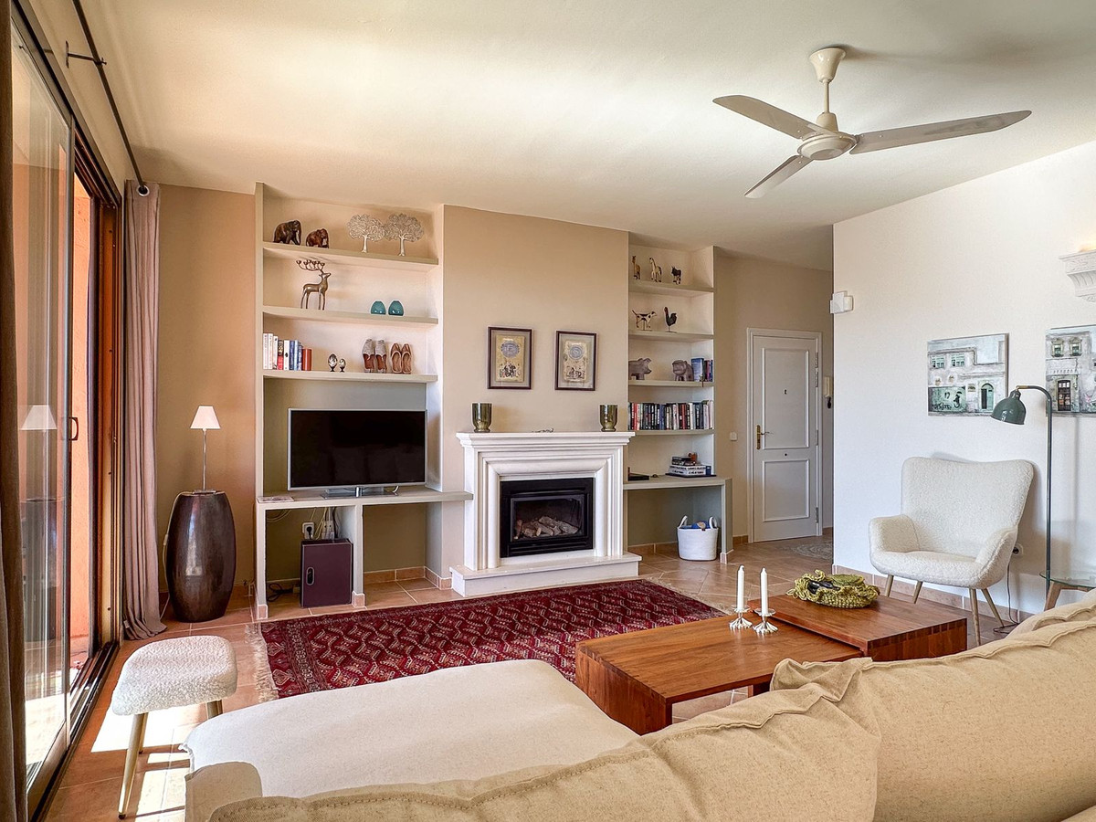 3 bedroom Apartments for sale in La Mairena – R5226604