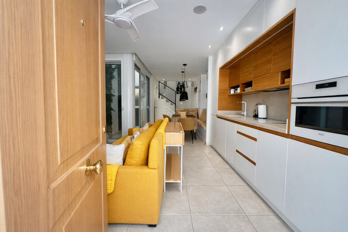 Adosados de 2 dormitorios en venta en Marbella – R5287096 Adosados de 2 dormitorios en venta en Marbella – R5287096