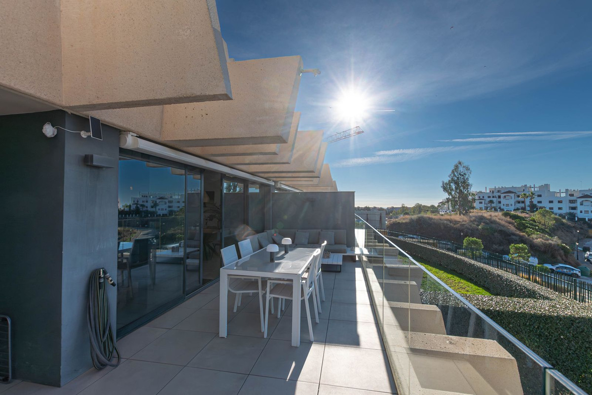 2 bedroom Apartments for sale in Nueva Milla de Oro – R5264404