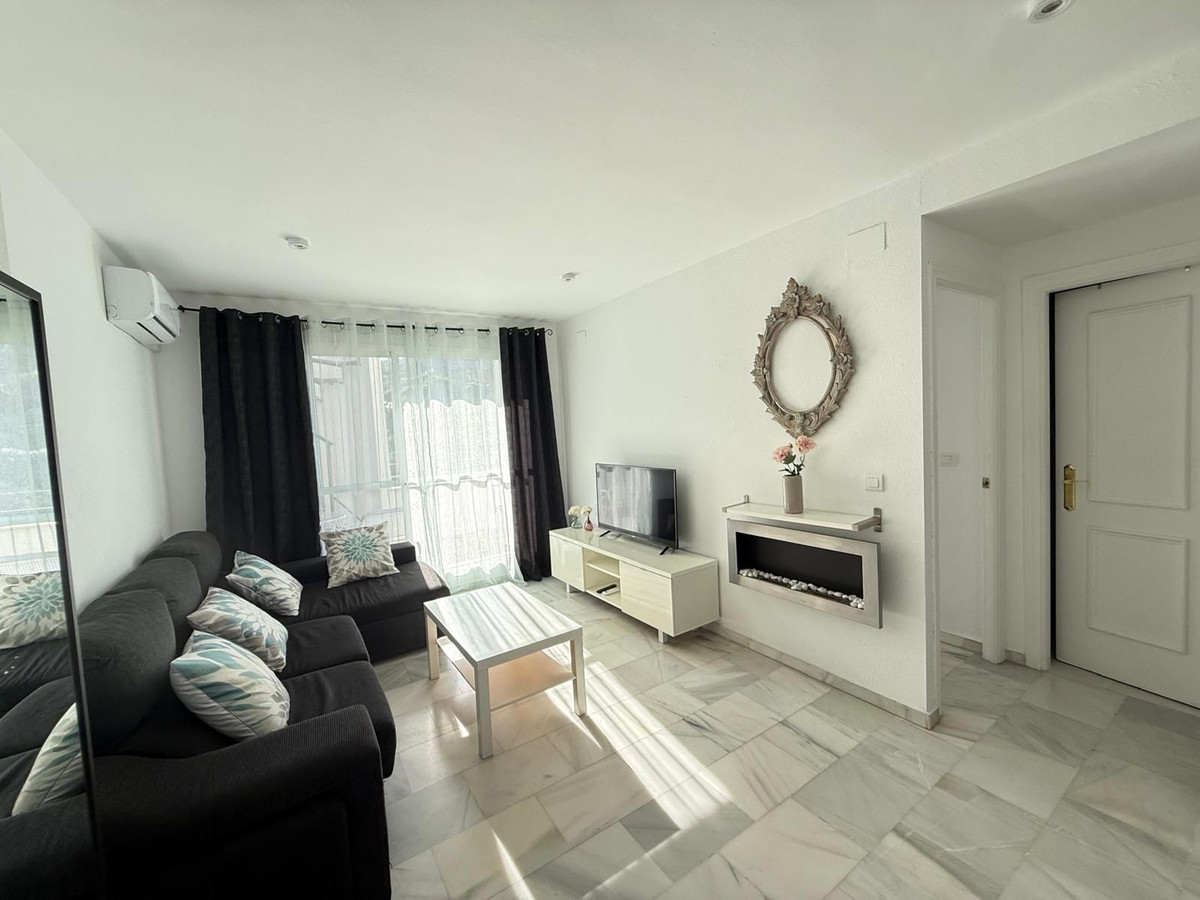 2 bedroom Apartments for sale in Riviera del Sol – R5292163