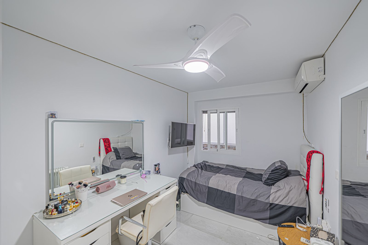 Apartamentos de 3 dormitorios en venta en Marbella – R5294692