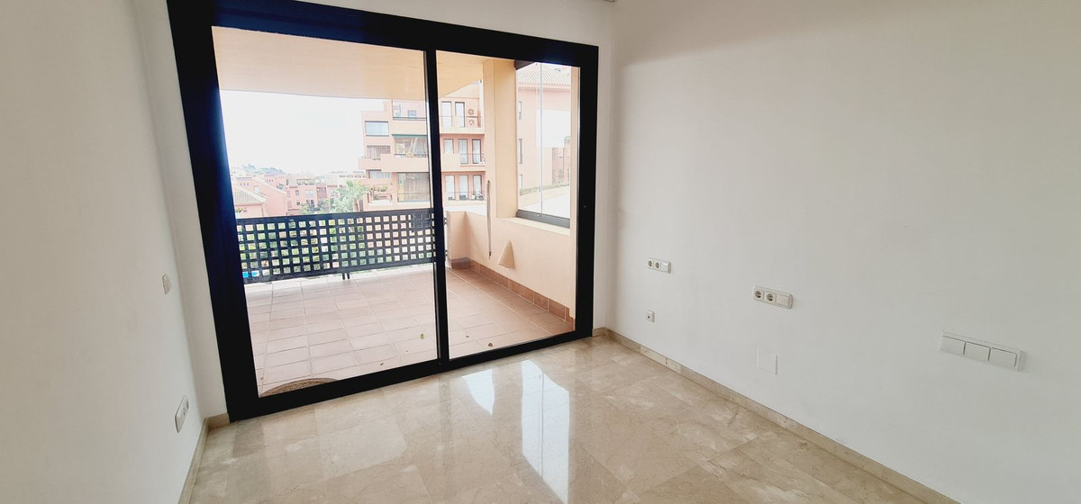 3 bedroom Apartments for sale in Calahonda – R5272507