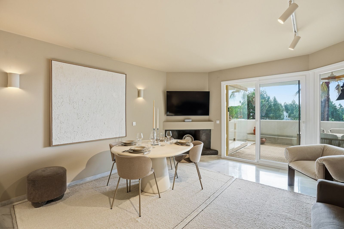 3 bedroom Apartments for sale in Calahonda – R5302714