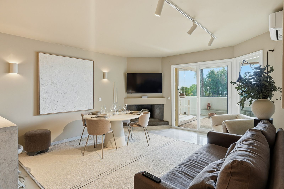 3 bedroom Apartments for sale in Calahonda – R5302714