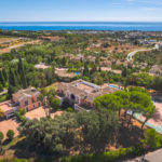 20 bedroom Villas for sale in Milla de Oro – R5211253