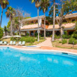 20 bedroom Villas for sale in Milla de Oro – R5211253