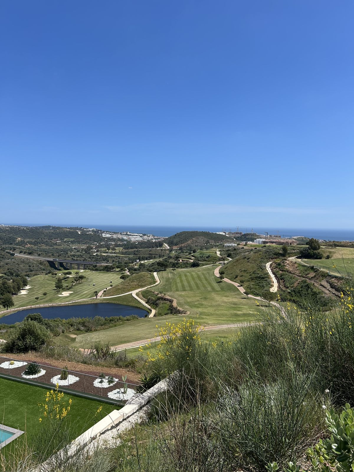 3 bedroom Apartments for sale in La Cala de Mijas – R5305987