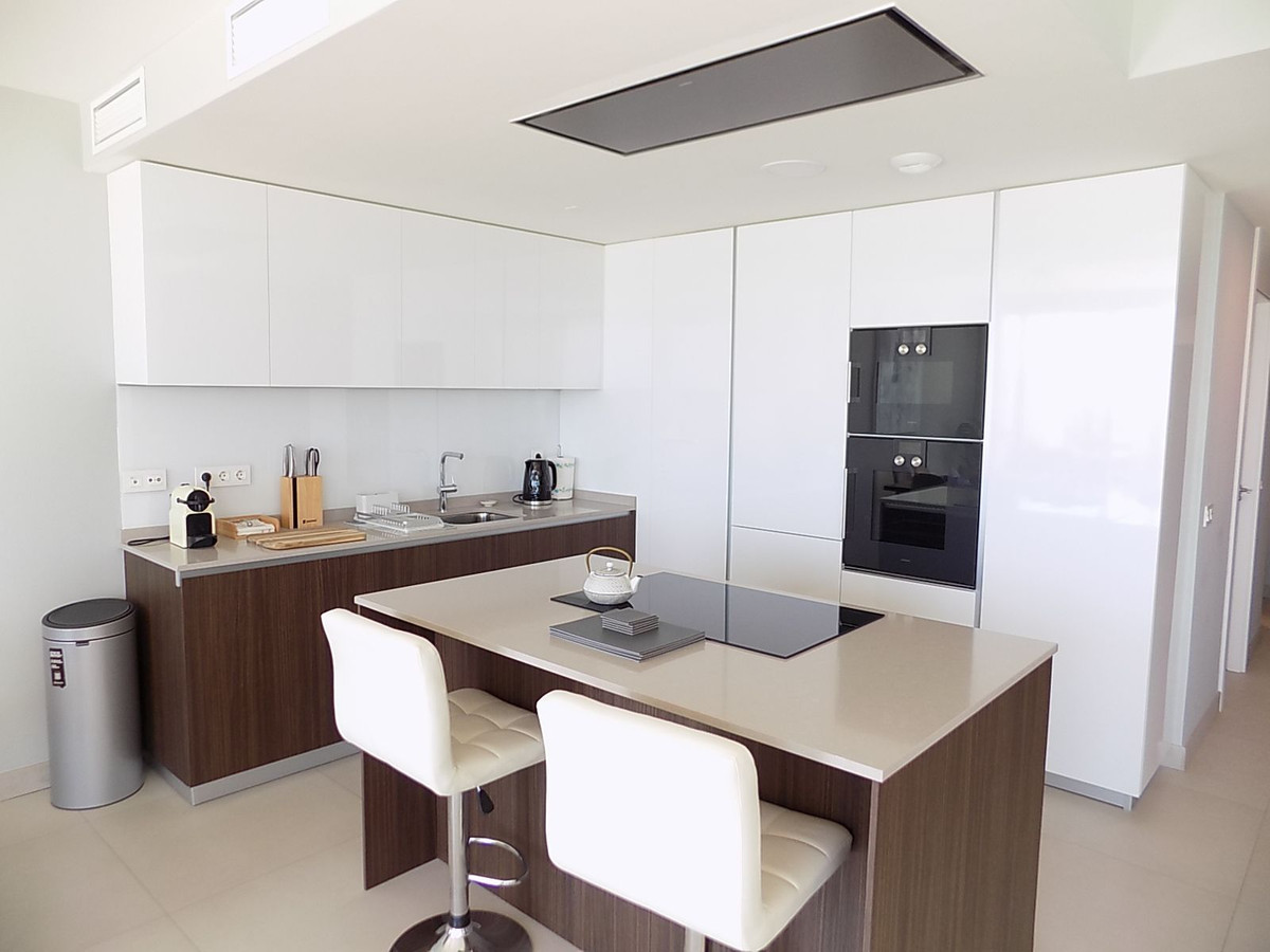 3 bedroom Apartments for sale in La Cala de Mijas – R5305987