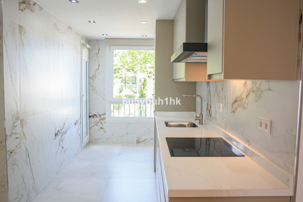 2 bedroom Apartments for sale in Marbella – R5291623