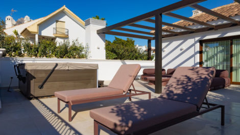 Apartamentos de 3 dormitorios en venta en Milla de Oro – R5292037