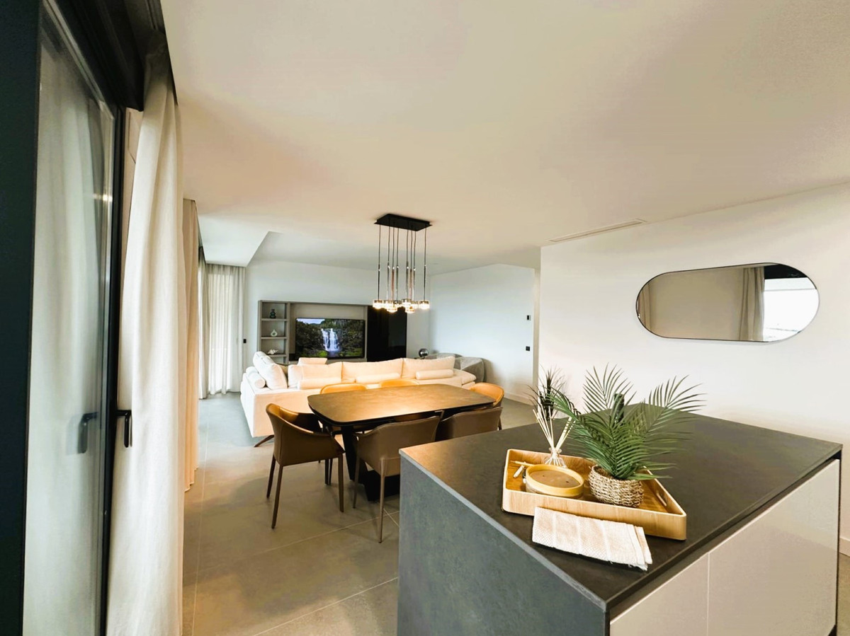 3 bedroom Apartments for sale in Altos de los Monteros – R5181517 3 bedroom Apartments for sale in Altos de los Monteros – R5181517