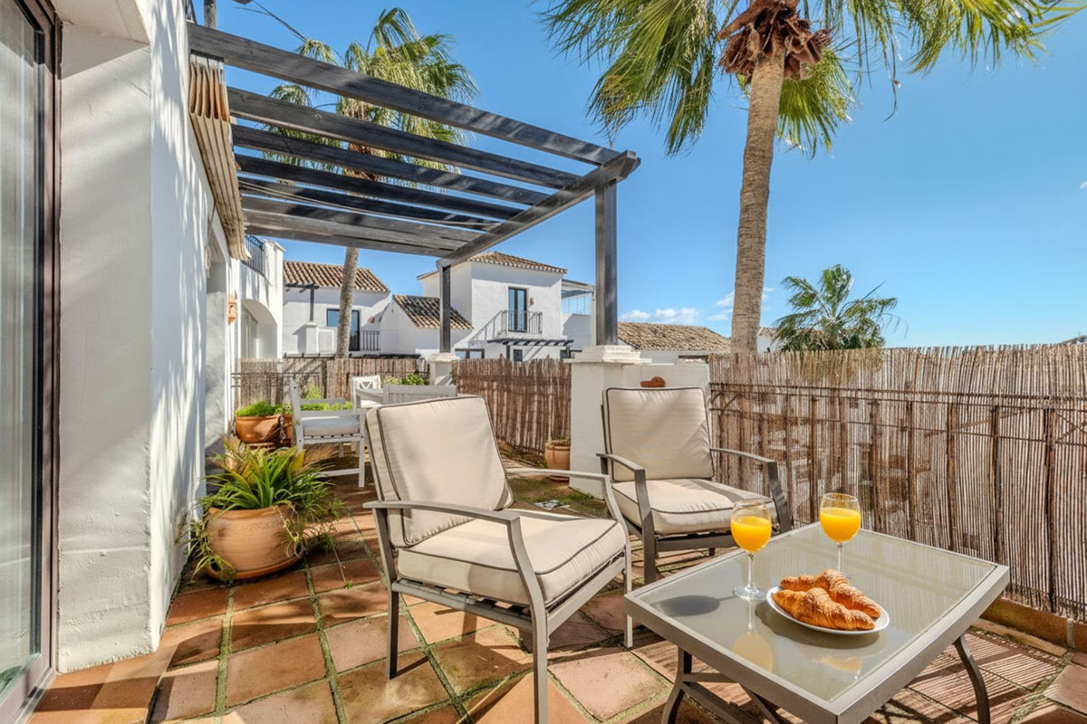 Apartamentos de 2 dormitorios en venta en Altos de los Monteros – R5306725 Apartamentos de 2 dormitorios en venta en Altos de los Monteros – R5306725