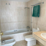 Apartamentos de 2 dormitorios en venta en Calahonda – R5299576