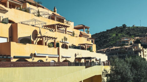 2 bedroom Apartments for sale in Calahonda – R5299576