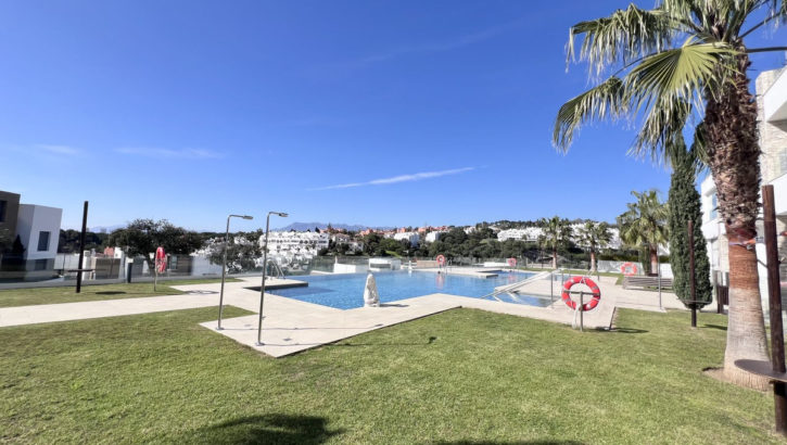 Apartamentos de 3 dormitorios en venta en Artola – R5306617 en 