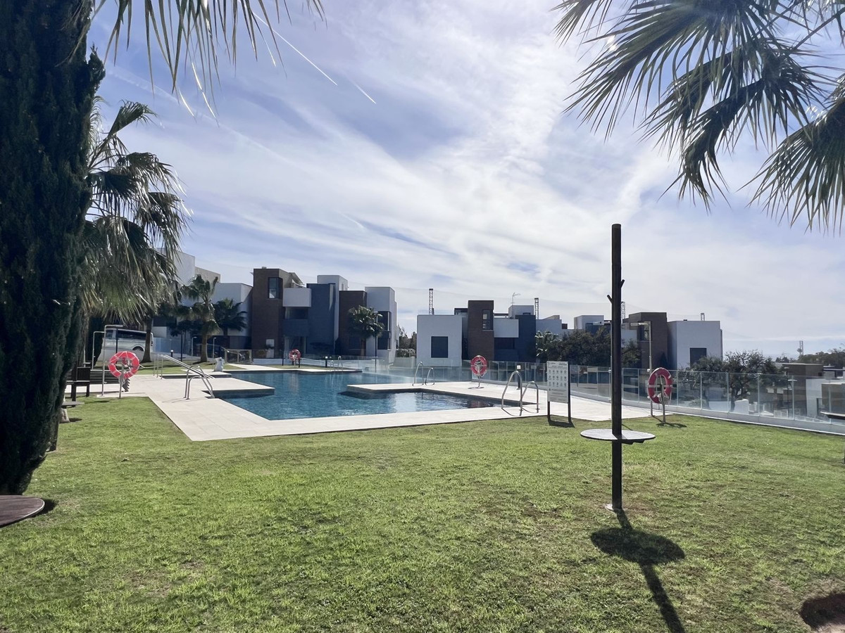 3 bedroom Apartments for sale in Artola – R5306617