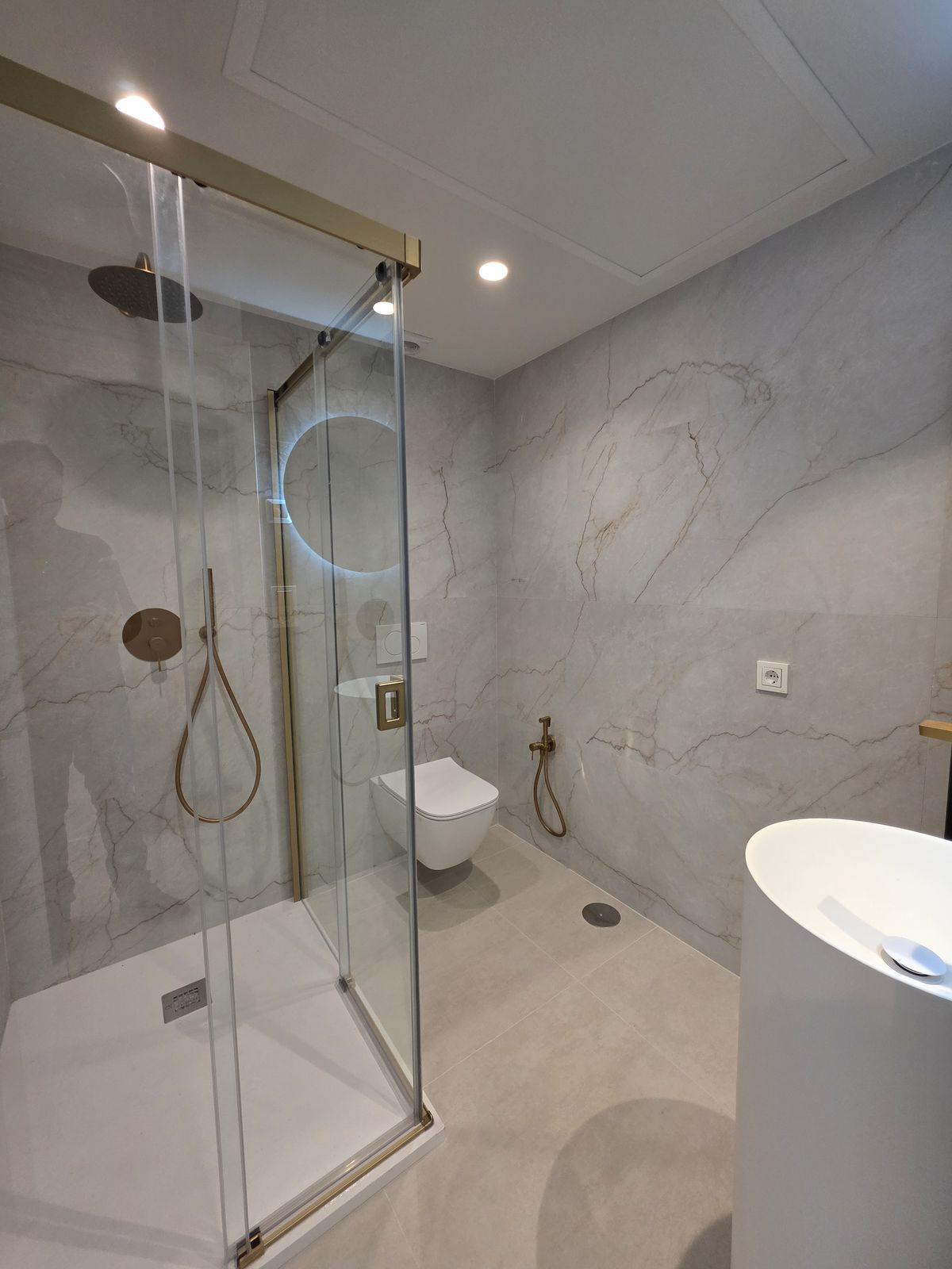 Apartamentos de 4 dormitorios en venta en Marbella – R5310658