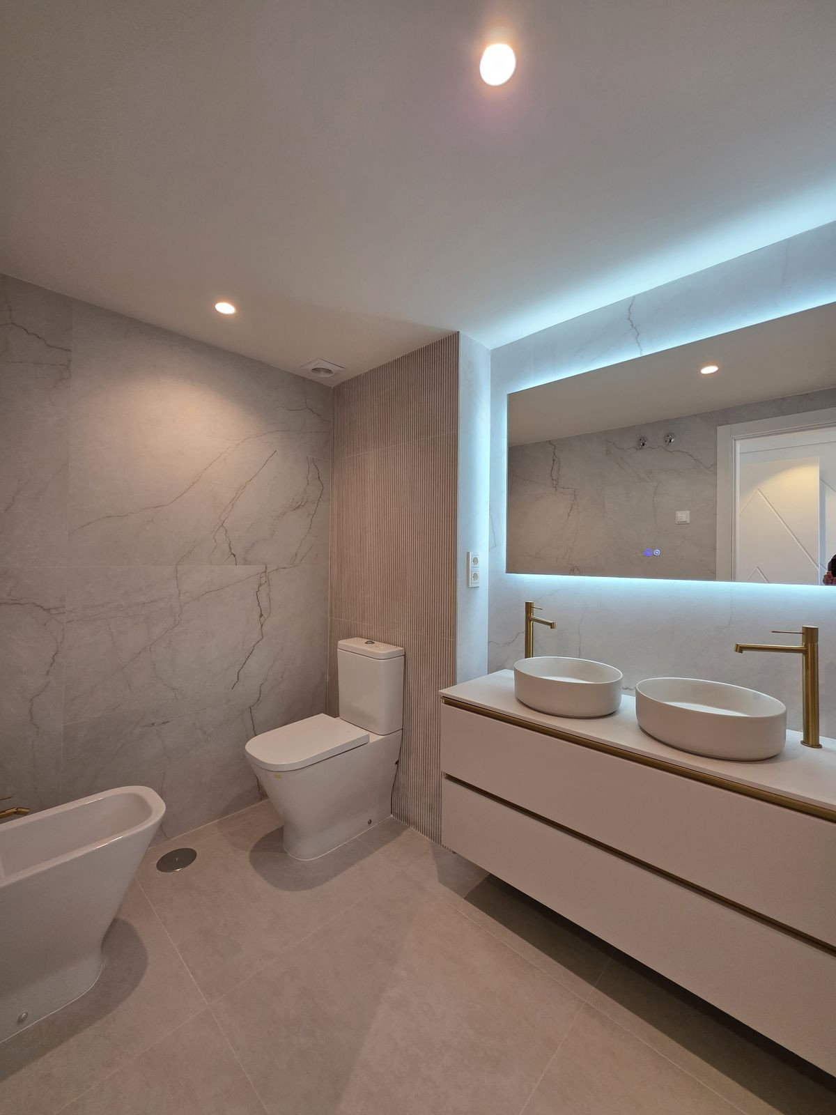 Apartamentos de 4 dormitorios en venta en Marbella – R5310658