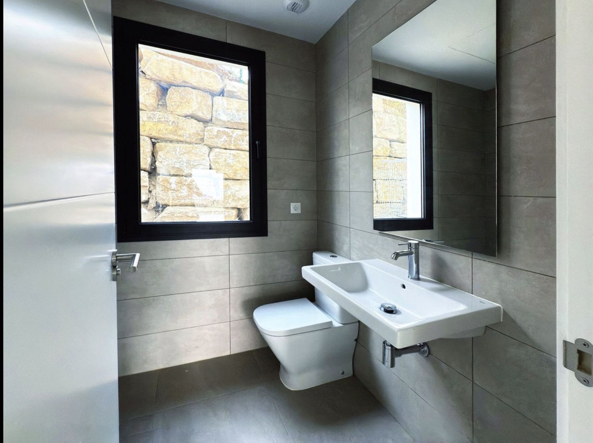 3 bedroom Semi-detached for sale in Riviera del Sol – R5310856